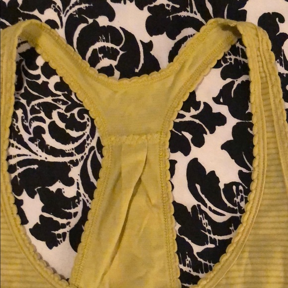 Lululemon yellow racer back workout top - Picture 4 of 8